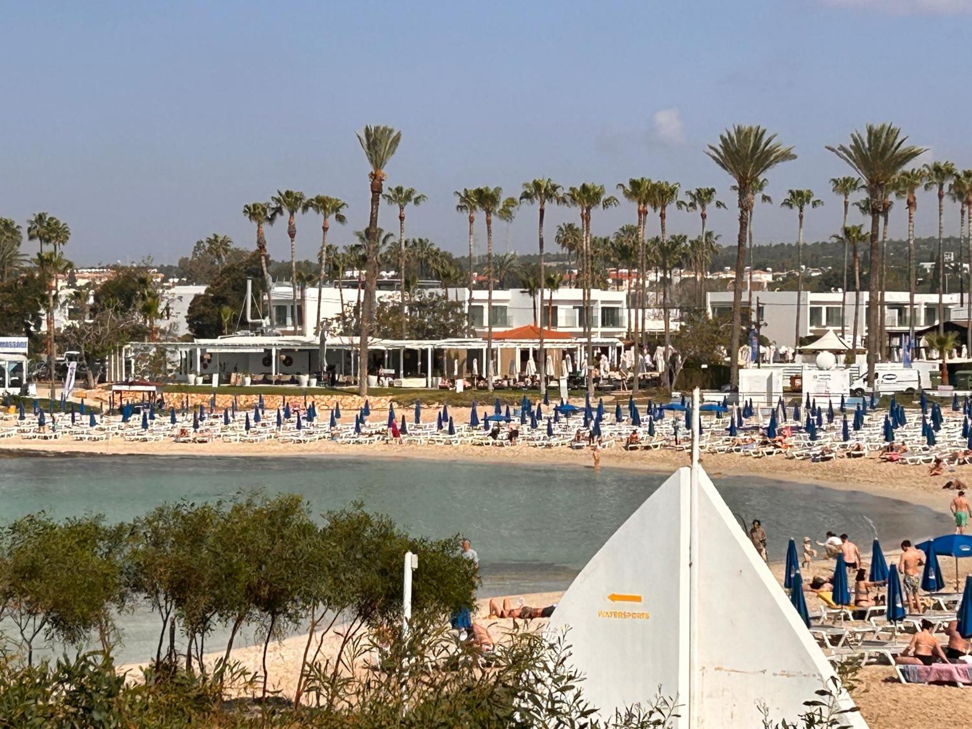 Kritamo Beach Hotel Apartments 圣纳帕 外观 照片